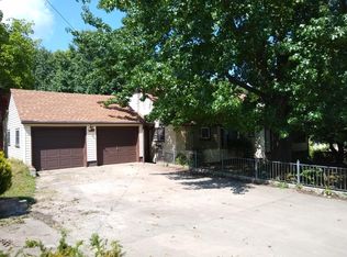 420 W Sherman St, Neosho, MO 64850