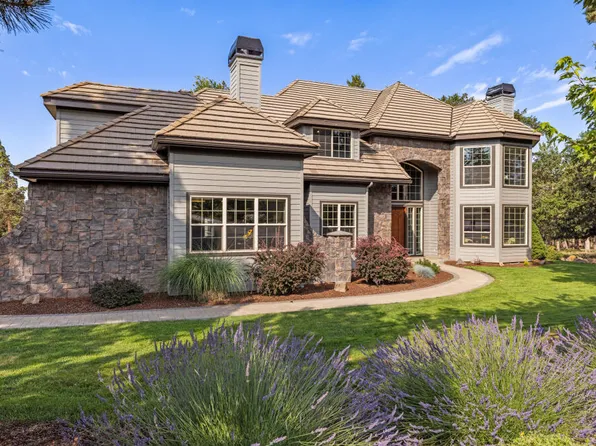 10358 Cinnamon Teal Dr, Klamath Falls, OR 97601