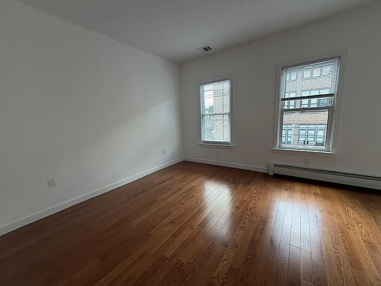 49 Mercer St #2 — Photo 5