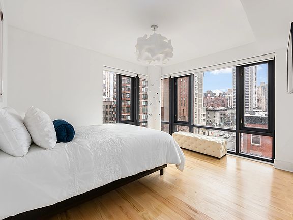 3rd image of 253 E 62nd St APT 3