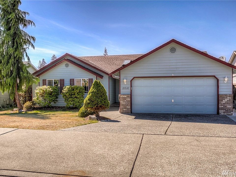 1st image of 18516 Ballantrae Dr