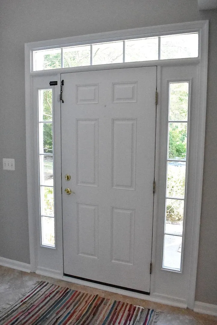 North Stafford End Unit Townhome !! — Photo 3