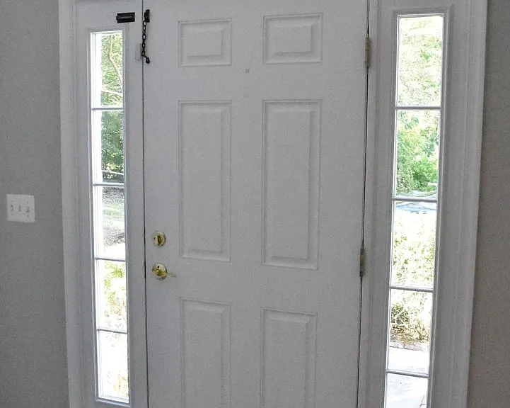 711 Galway Ln — Photo 3