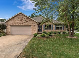 2 Laceby Ln, Bella Vista, AR 72714