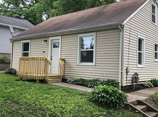 734 Peru Rd, Dubuque, IA 52001