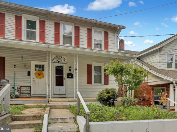 5 Monroe St, Mohnton, PA 19540