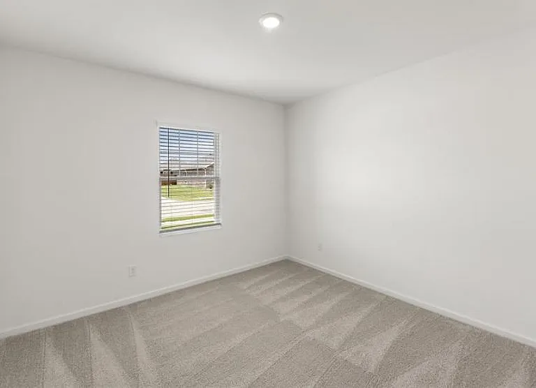 17 Glen Crossing Rd — Photo 20