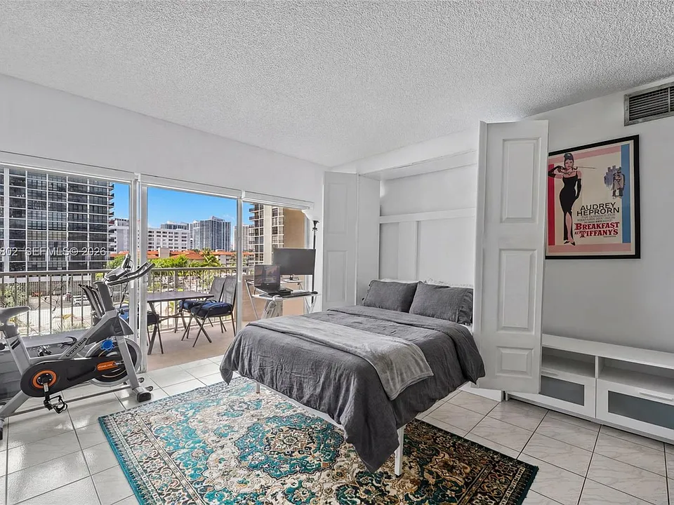 1985 S Ocean Dr #3A