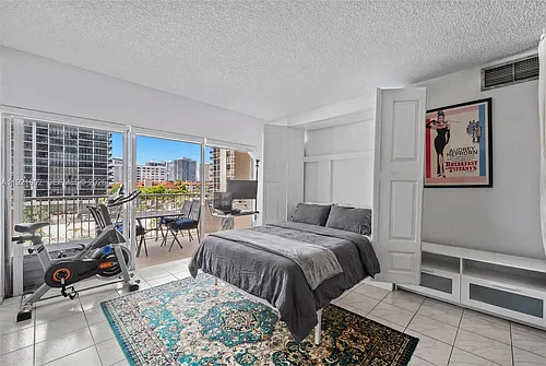 1985 S Ocean Dr #3A Photo 1