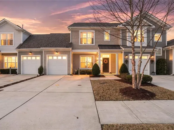 467 Heartfield Dr, Chesapeake, VA 23322