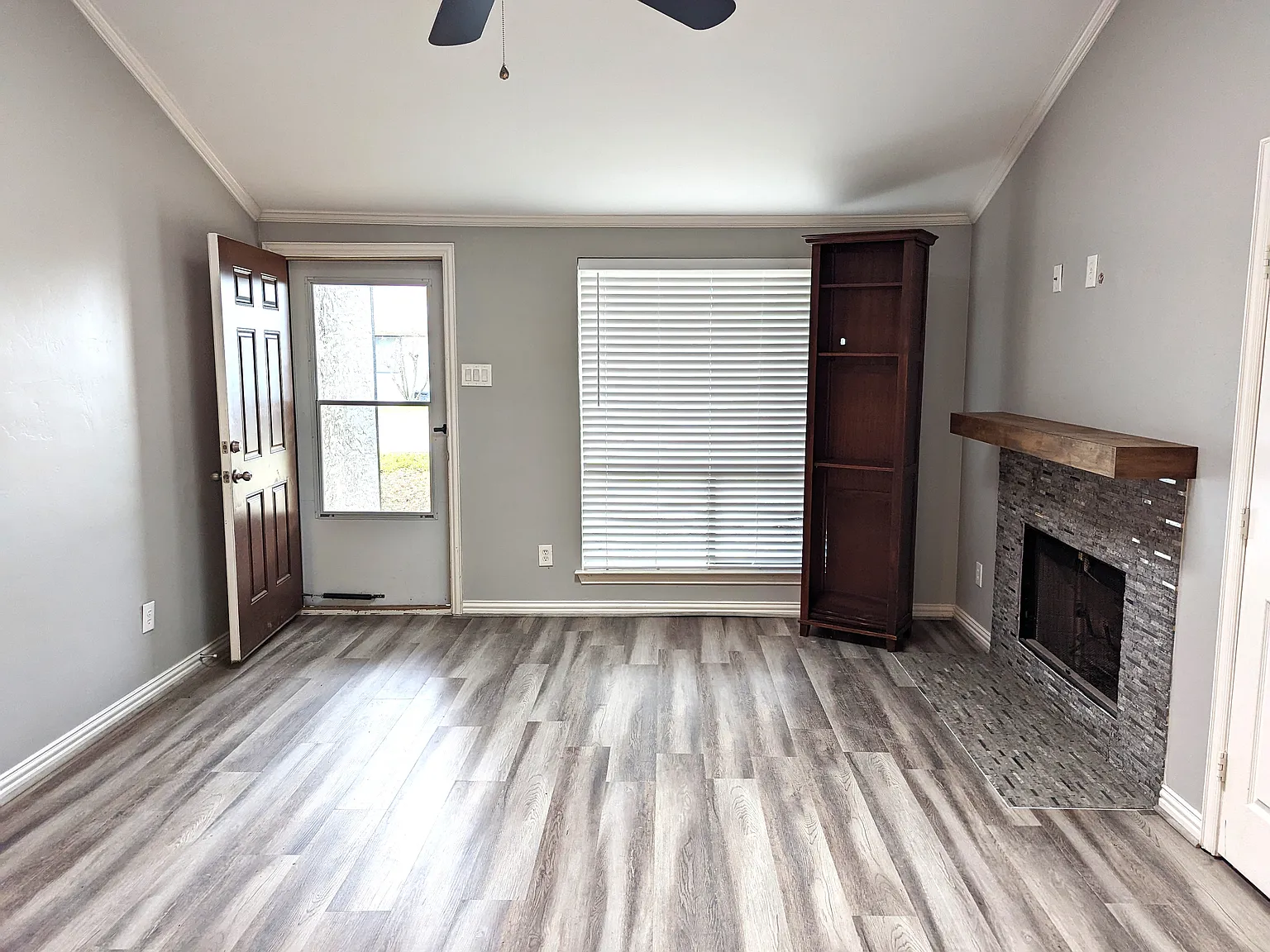2 bed, 1066 sqft, $1,800 — Photo 3
