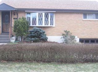 116 Middlecrest Dr, Glenshaw, PA