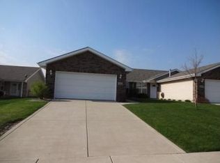 1217 W 84th Pl, Merrillville, IN 46410