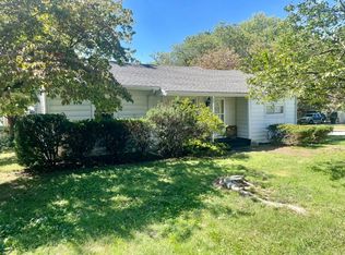 2729 N Delaware Ave, Springfield, MO 65803