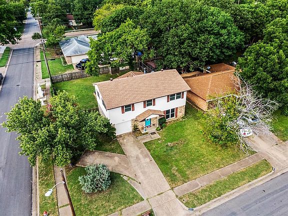 2nd image of 203 Merribrook Trl