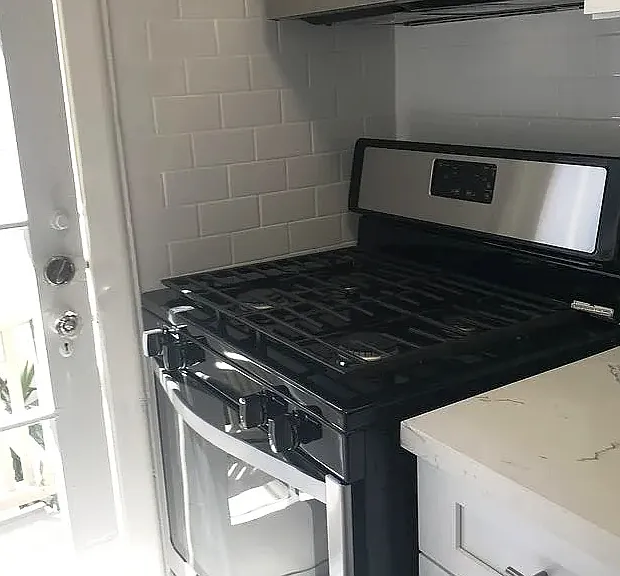 1445 N Alta Vista Blvd — Photo 6