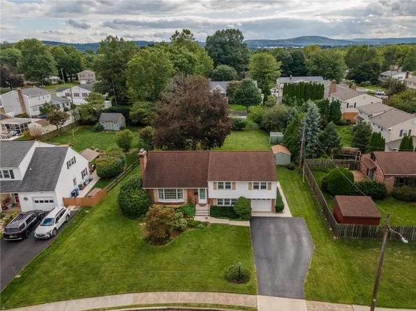 924 Liberty St, Emmaus, PA 18049