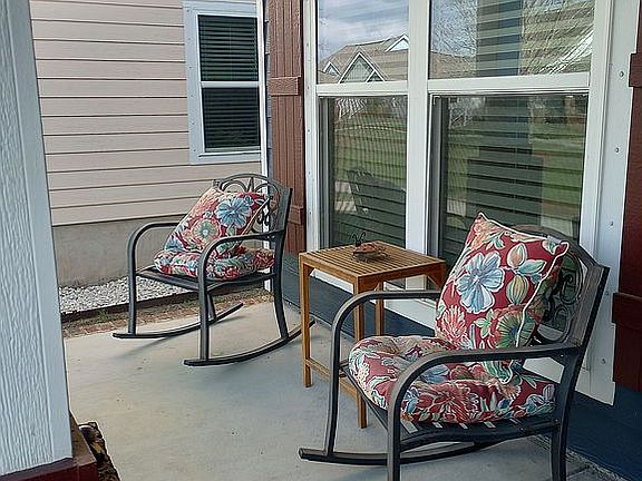 4th image of 1233 Primrose Ln