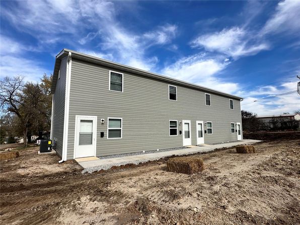 211 Mill St, Houston, MO 65483