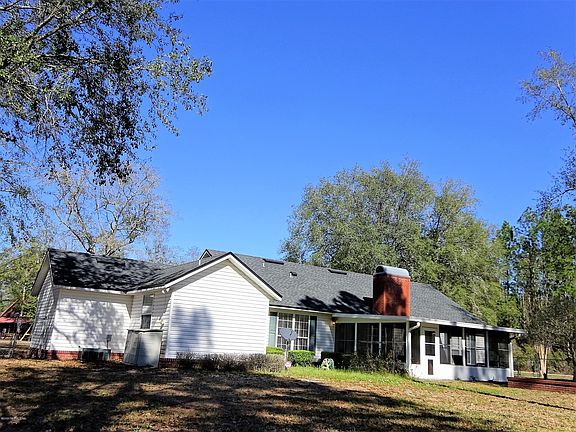3rd image of 4074 Dogwood St