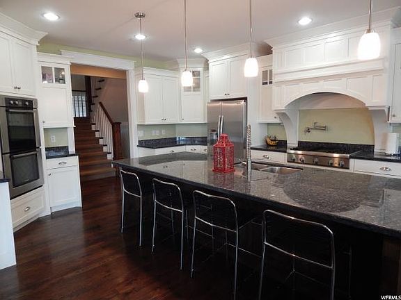 5th image of 1017 W Louise Meadow Dr