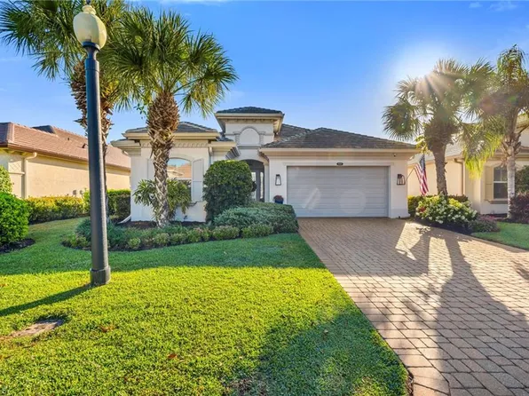 10318 Gator Bay CT, NAPLES, FL 34120