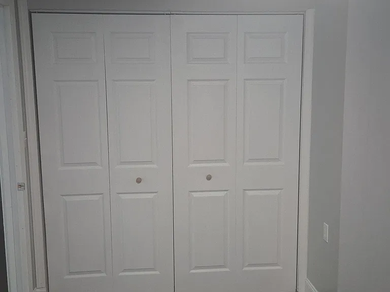 206 Spruce St E — Photo 9
