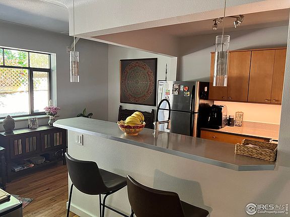 3rd image of 636 N Washington St #104