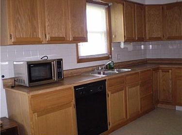 2nd image of 1013 Hazel St