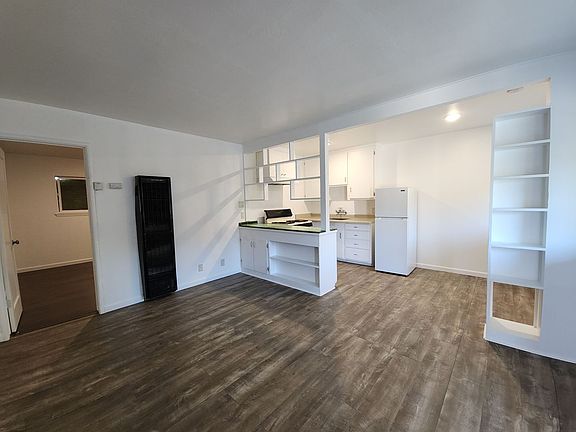 2nd image of 5630 53rd St APT 3