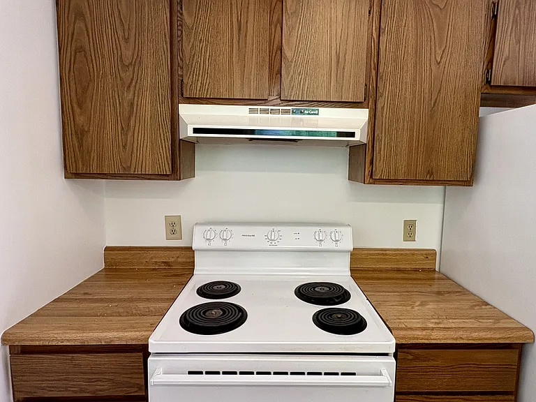 90 Providence Rd #A — Photo 8
