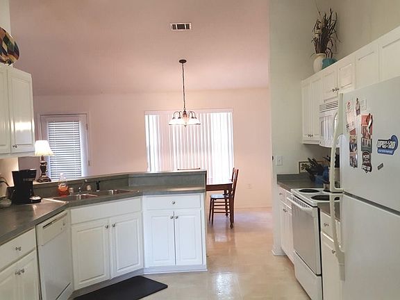 3rd image of 1349 Ashford Dr