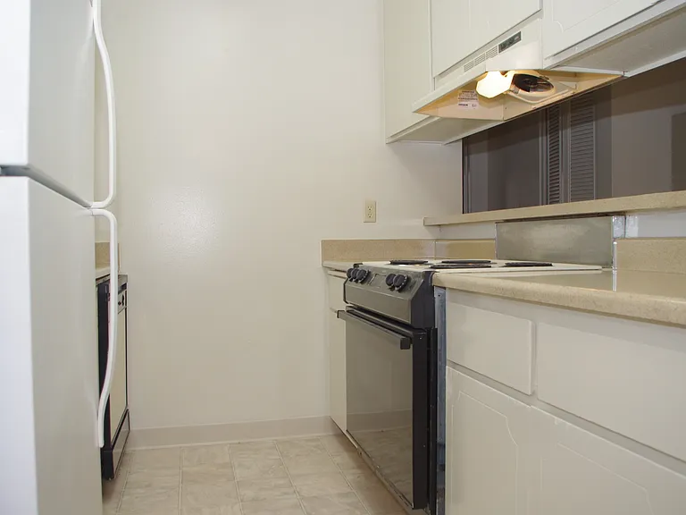 Park Haven Apartments — Photo 28