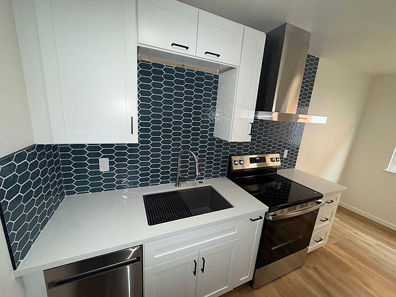 2nd image of 133 Walti St APT 1
