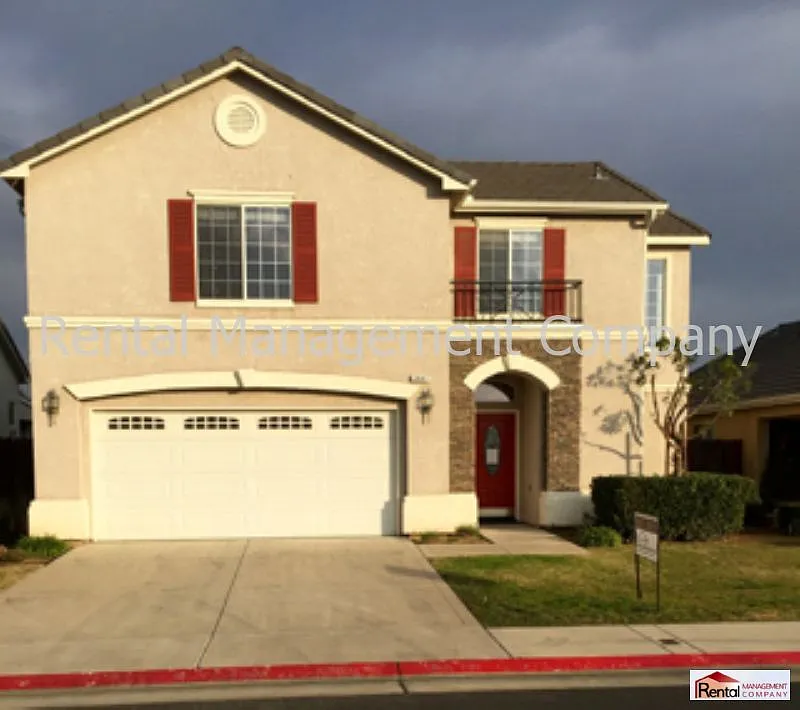 2847 Isabel Ave photo 1