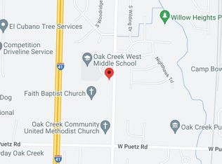 8461 S 13th St, Oak Creek, WI 53154