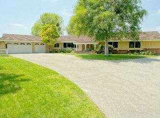27481 Clearlake Dr, Santa Clarita, CA 91387