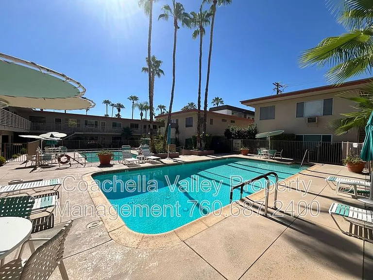 2290 S Palm Canyon Dr #4 — Photo 19