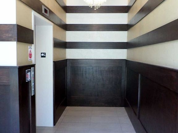 4th image of 2001 Hudson Ter APT 406