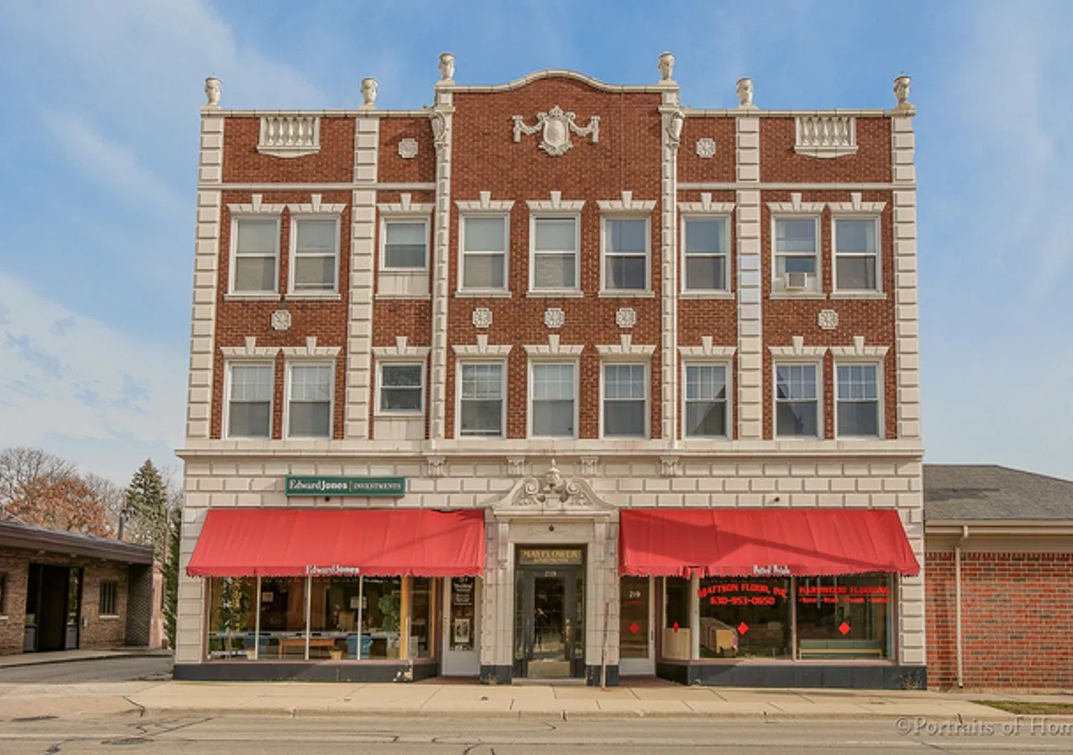 Mayflower Building — Photo 1