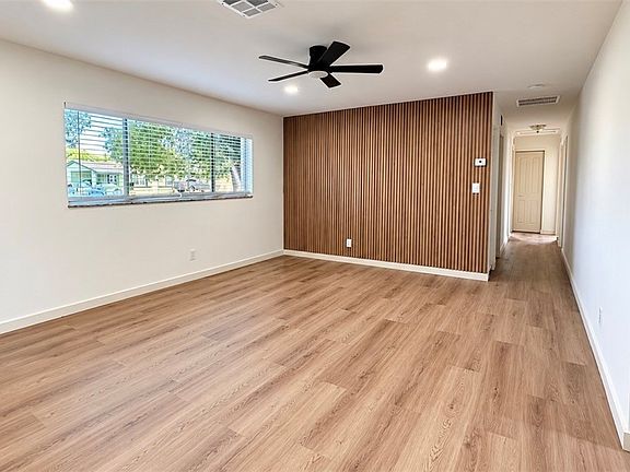 3rd image of 3971 Manassas Ct