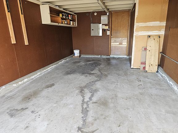 2nd image of 4100 Wilson Ln