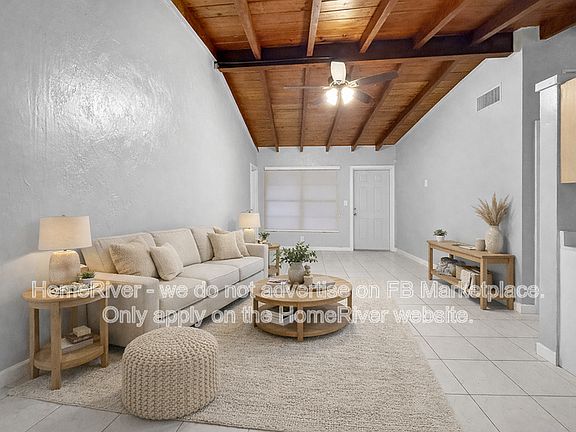 3rd image of 525 SW 22nd Ter
