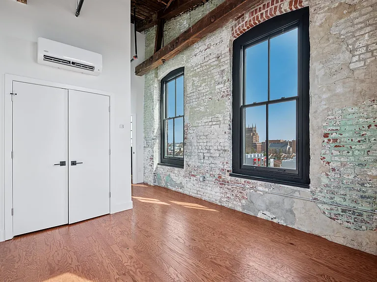 Hancock Lofts — Photo 19