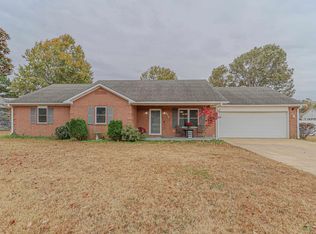 1904 Buttercup Ln, Paragould, AR 72450