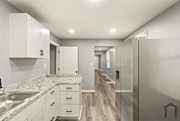 2222 Duncan St — Photo 12