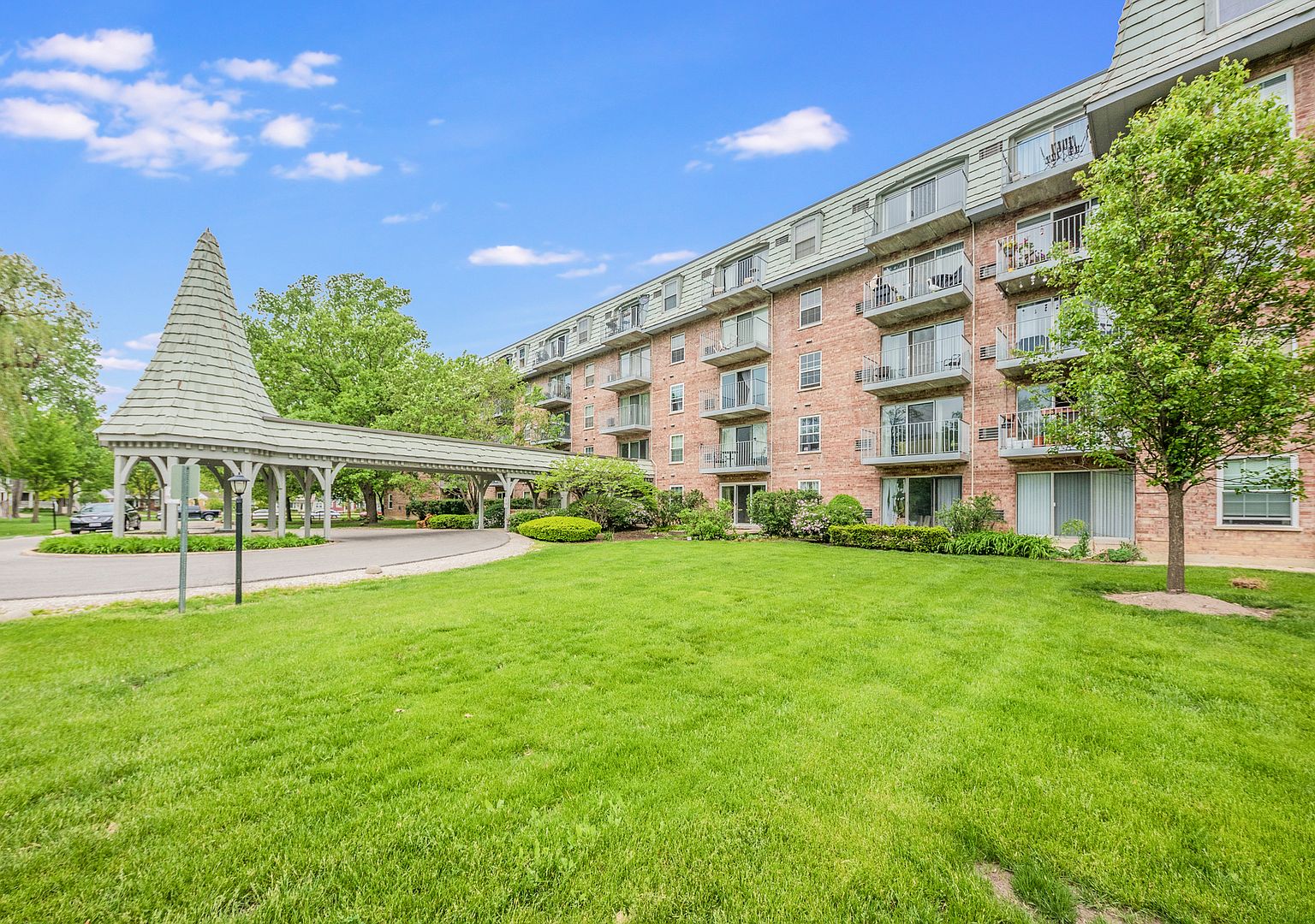 5125 Blodgett Ave APT 213, Downers Grove, IL 60515 Zillow