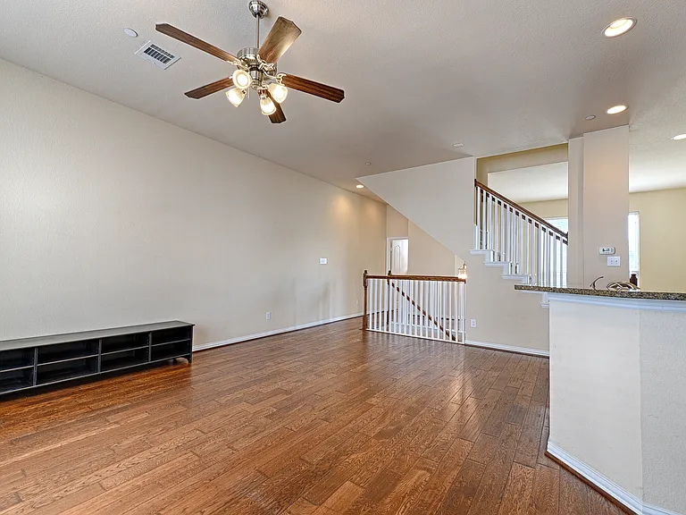 2326 Stutz Dr #117 — Photo 6