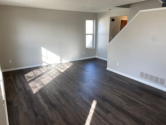 2nd image of 2376 Norview Dr