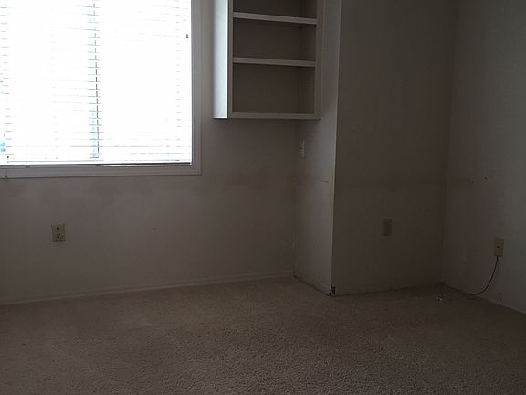 5th image of 6228 84th Avenue Ct W